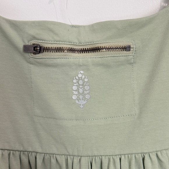 Elegant Green romper - Picture 3 of 5